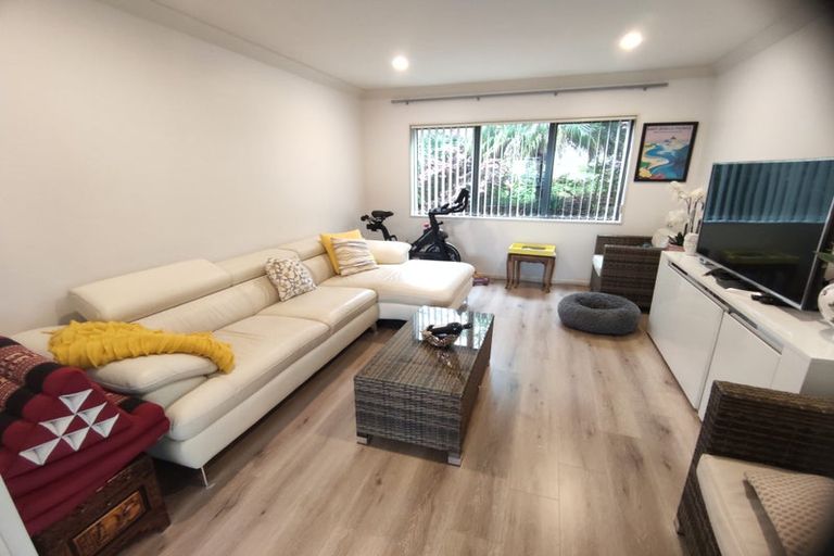 Photo of property in 78 Oakway Drive, Schnapper Rock, Auckland, 0632