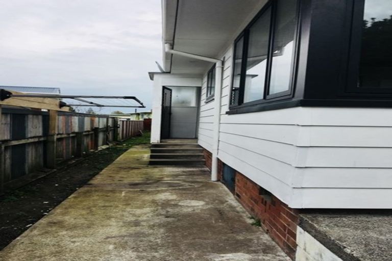 Photo of property in 206 Russell Road, Manurewa, Auckland, 2102