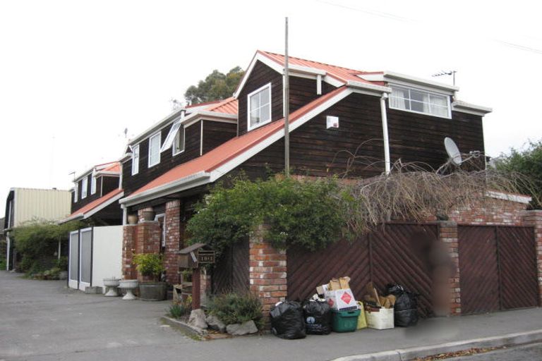 Photo of property in 2/18 Berry Street, St Albans, Christchurch, 8014