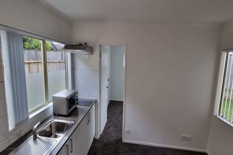 Photo of property in 9 Cambrian Crescent, Flat Bush, Auckland, 2016
