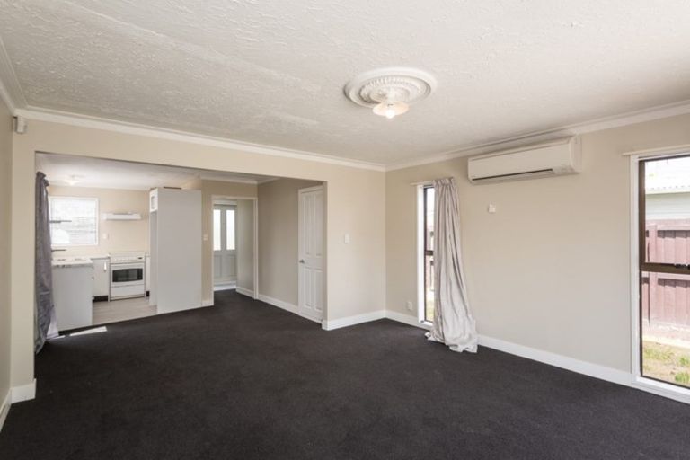 Photo of property in 2/29 Meon Street, Aranui, Christchurch, 8061