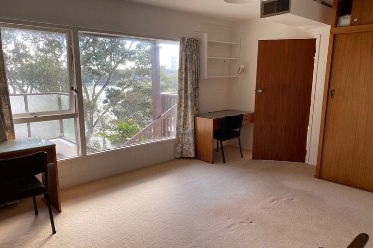 Photo of property in 278 Hurstmere Road, Takapuna, Auckland, 0622