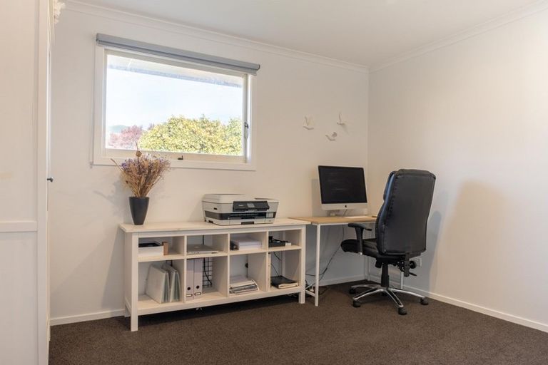 Photo of property in 19 Keats Crescent, Stoke, Nelson, 7011