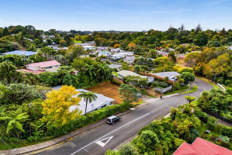 Photo of property in 1 Elizabeth Place, Ferndale, New Plymouth, 4310