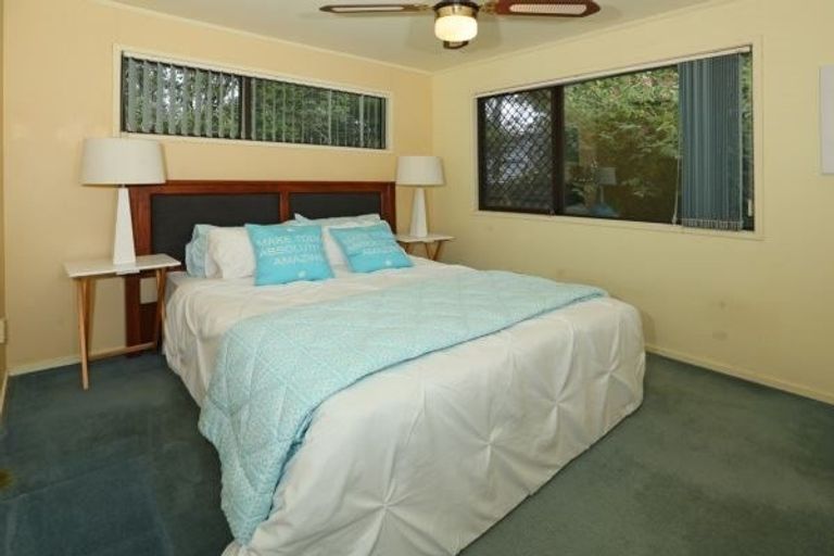 Photo of property in 565 Swanson Road, Ranui, Auckland, 0612