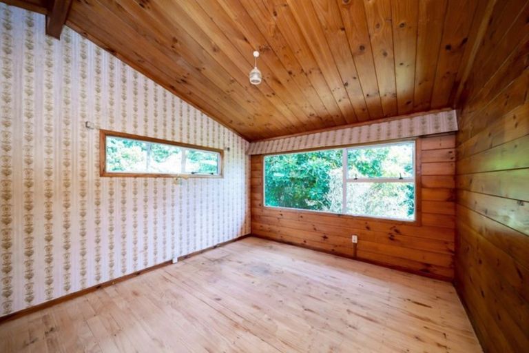 Photo of property in 42 Saxton Road, Upper Vogeltown, New Plymouth, 4371