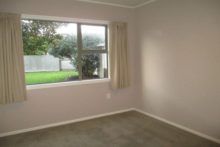 Photo of property in 8 Saturn Crescent, Milson, Palmerston North, 4414