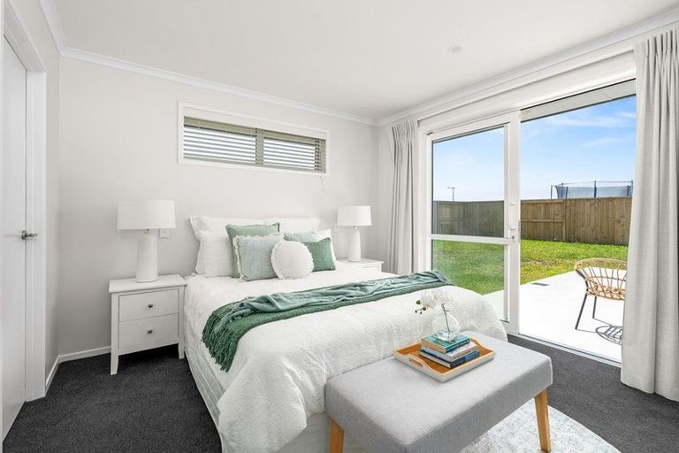 Photo of property in 30 Te Piriti Road, One Tree Point, 0118
