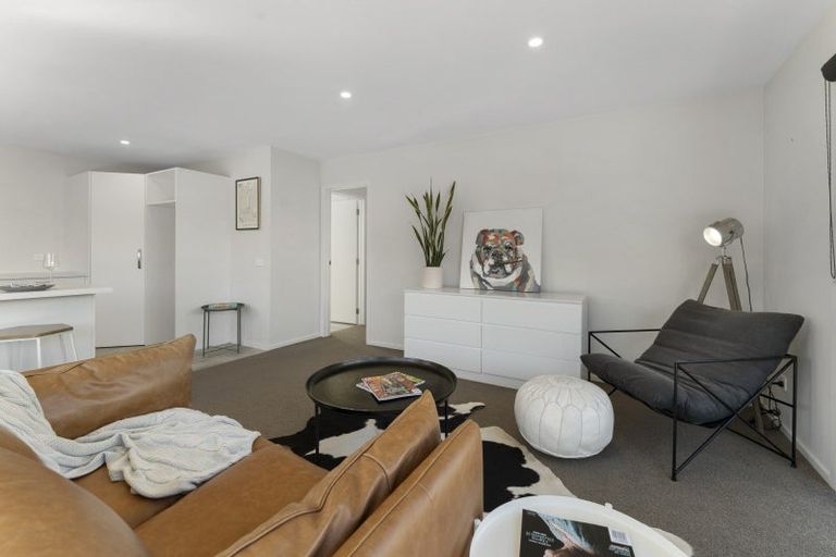 Photo of property in 16 Molyneux Avenue, Cromwell, 9310