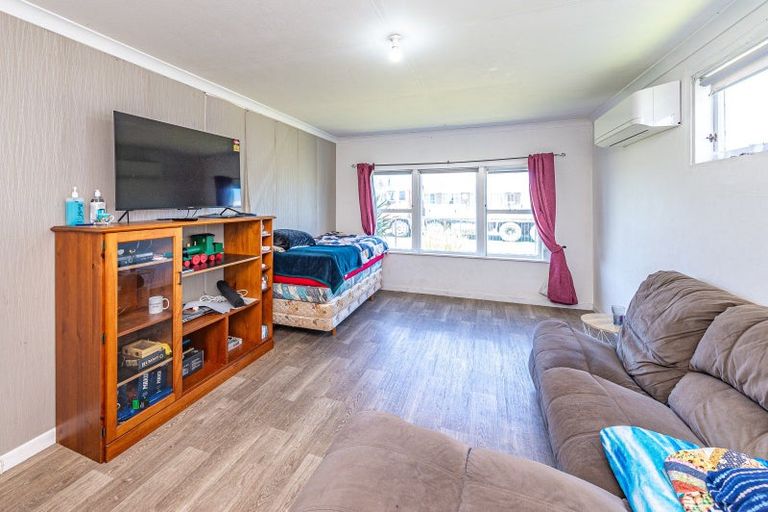 Photo of property in 44 Bignell Street, Gonville, Whanganui, 4501