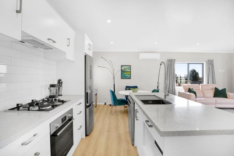 Photo of property in 7 Manatu Lane, Inglewood, 4330