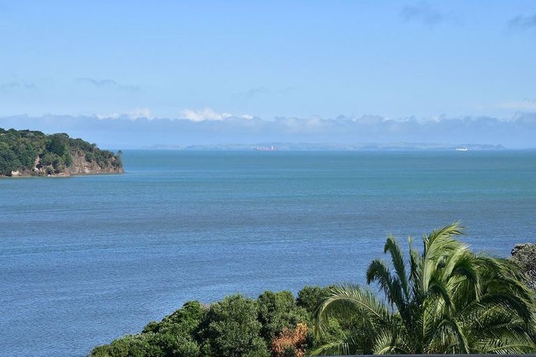 Photo of property in 76a Shakespear Road, Army Bay, Whangaparaoa, 0930