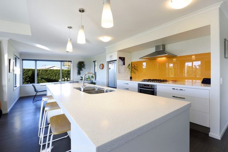 Photo of property in 18 Katania Heights, Brightwater, 7022