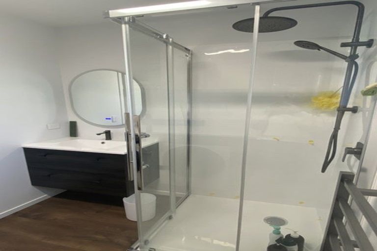 Photo of property in 210 Stone Street, Wanaka, 9305