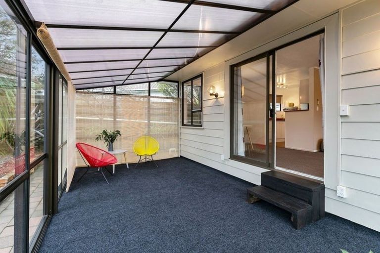 Photo of property in 26 Buccaneer Place, Grenada Village, Wellington, 6037