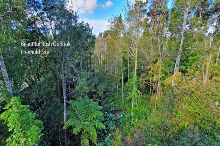 Photo of property in 10 Harper Street, Chatswood, Auckland, 0626