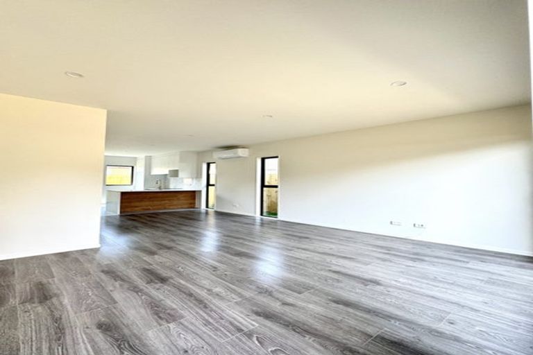 Photo of property in 1/3 Harwell Place, Mangere, Auckland, 2022