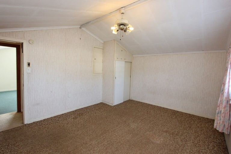 Photo of property in 5 Totara Terrace, Inglewood, 4330