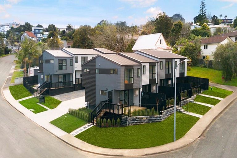 Photo of property in 6c Athena Drive, Totara Vale, Auckland, 0629