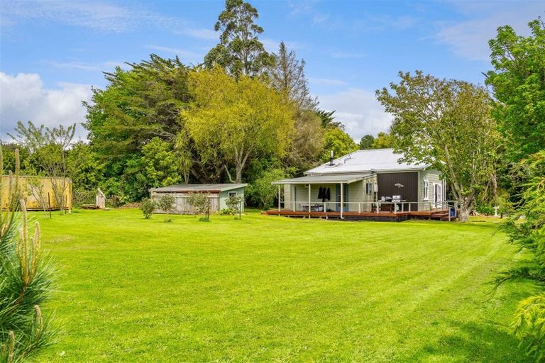 Photo of property in 49 Bright Street, Eketahuna, 4900