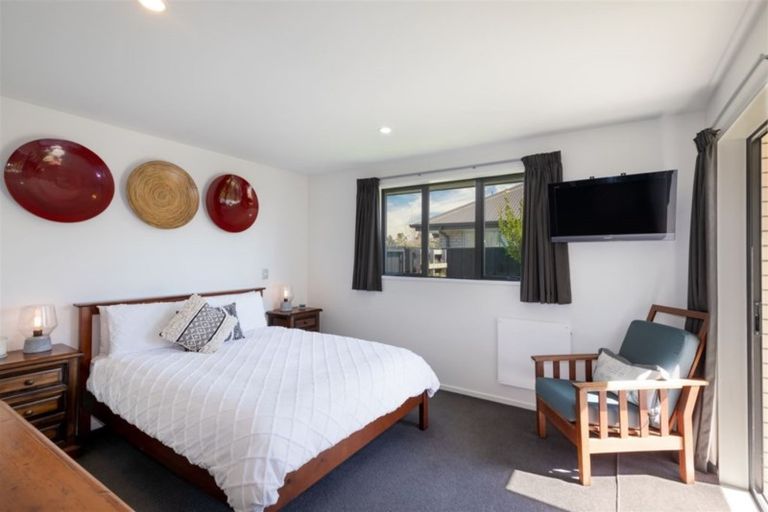 Photo of property in 32 Eyrewell Road, Pegasus, 7612