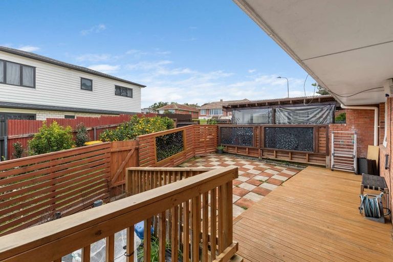 Photo of property in 2/15 Richards Avenue, Papatoetoe, Auckland, 2025