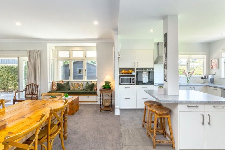 Photo of property in 16 Orchard Road, Greytown, 5712