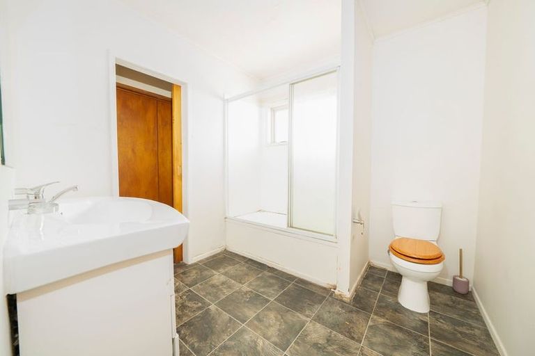Photo of property in 109 George Street, Hikurangi, 0114