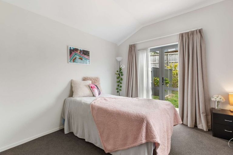 Photo of property in 30 Ipukarea Street, Weymouth, Auckland, 2103