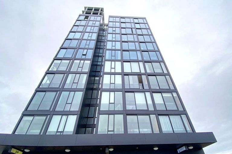 Photo of property in 1103/1 Buscomb Avenue, Henderson, Auckland, 0610