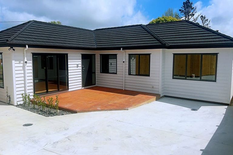 Photo of property in 230a Birkdale Road, Birkdale, Auckland, 0626