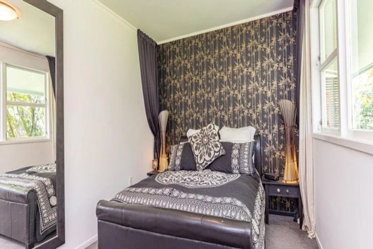 Photo of property in 274 High Street North, Carterton, 5713