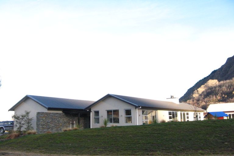 Photo of property in Butel Park, 50 Essex Avenue, Arrowtown, 9302