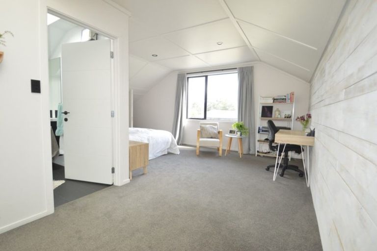 Photo of property in 7 Loach Road, Hawea Flat, Wanaka, 9382