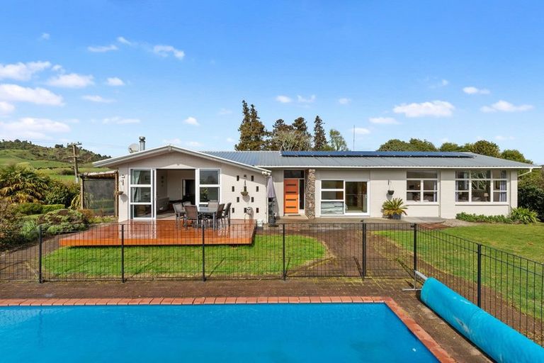 Photo of property in 42 Parkers Access Road, Waitetuna, Raglan, 3295