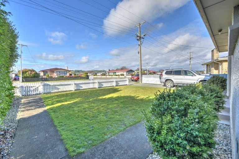 Photo of property in 105 Robertson Street, Gore, 9710