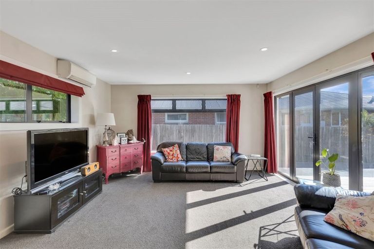 Photo of property in 19 Wallace Street, Bryndwr, Christchurch, 8053