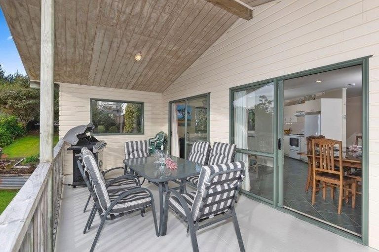 Photo of property in 13 Tirairaka Terrace, Okiato, Russell, 0272