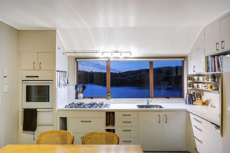 Photo of property in 33 Forth Place, Papakowhai, Porirua, 5024