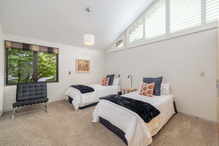 Photo of property in 69 Hartley Avenue, Strowan, Christchurch, 8052