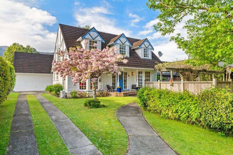 Photo of property in 2 The Anchorage, Waikawa, Picton, 7220