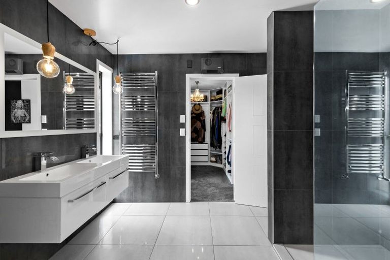 Photo of property in 289 Riverbank Road, Wanaka, 9382