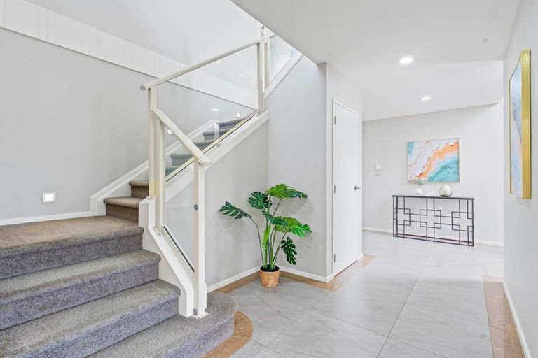 Photo of property in 28 Malahide Drive, Flat Bush, Auckland, 2019