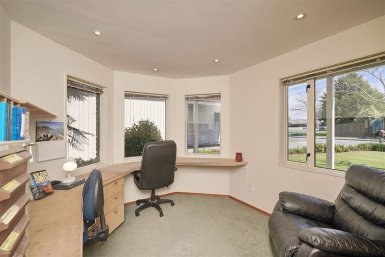 Photo of property in 19 Littles Lane, Woodend, 7610