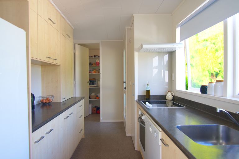 Photo of property in 33 Point Wells Road, Point Wells, Warkworth, 0986