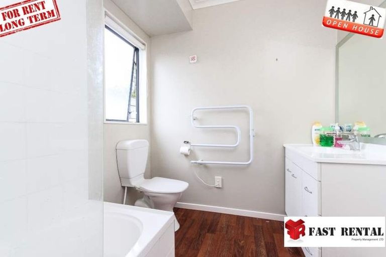 Photo of property in 11 Karepo Crescent, Ranui, Auckland, 0612