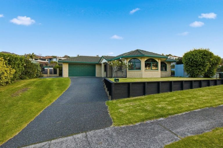 Photo of property in 28 Sterling Gate Drive, Bethlehem, Tauranga, 3110