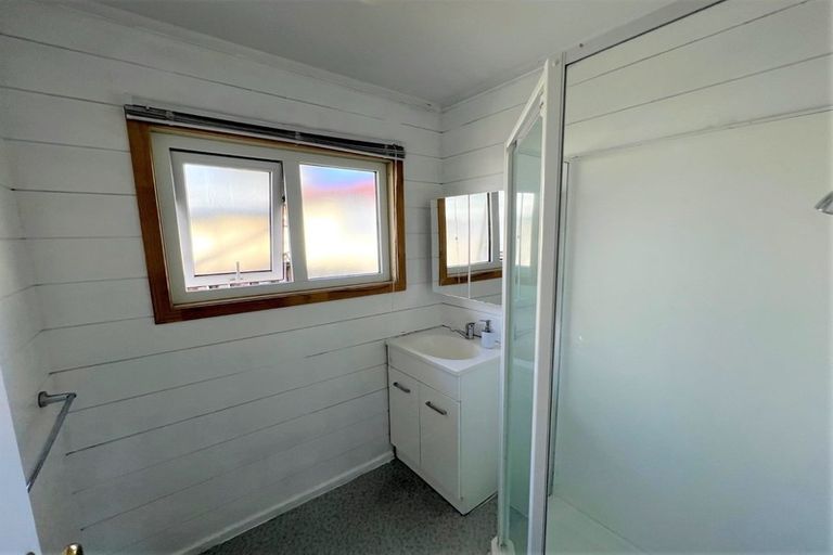 Photo of property in 1/28 Trentham Road, Takanini, Papakura, 2112