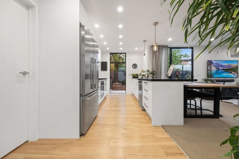 Photo of property in 4/12 Southey Street, Sydenham, Christchurch, 8023