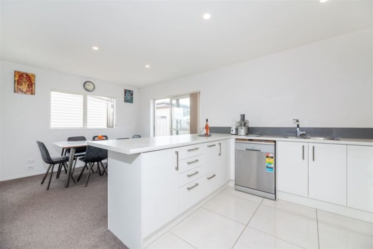 Photo of property in 3 Toutouwai Lane, Favona, Auckland, 2024